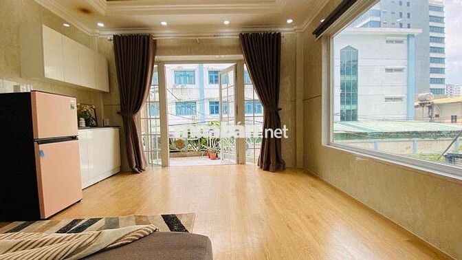 CHDV BAN CÔNG NẰM NGAY CÔNG VIÊN VĂN HOÁ - ĐẠI HỌC VĂN LANG - IUH