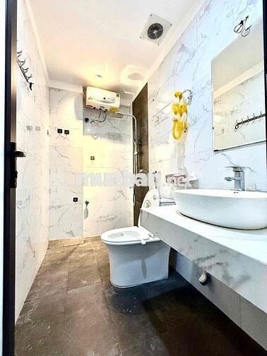 ĐÔNG NGẠC – 42M² – 5 TẦNG – GIÁ 12.6 TỶ – OTO VÀO NHÀ