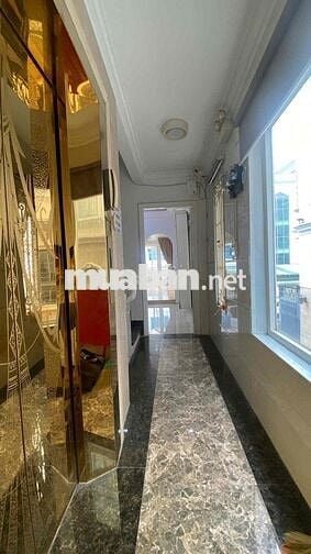 CHDV BAN CÔNG NẰM NGAY CÔNG VIÊN VĂN HOÁ - ĐẠI HỌC VĂN LANG - IUH