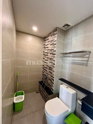 [Q2 - CHO NỮ THUÊ PHÒNG CC THE KRISTA]