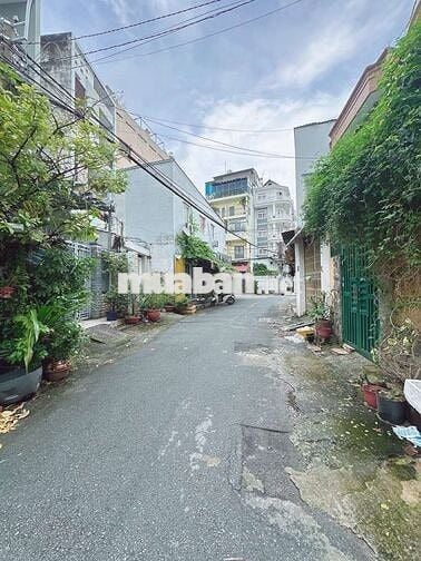 Nhà Thạch Lam, Tân Phú, 4x10m vuông vức, giá rẻ chỉ với Hơn 5 Tỷ