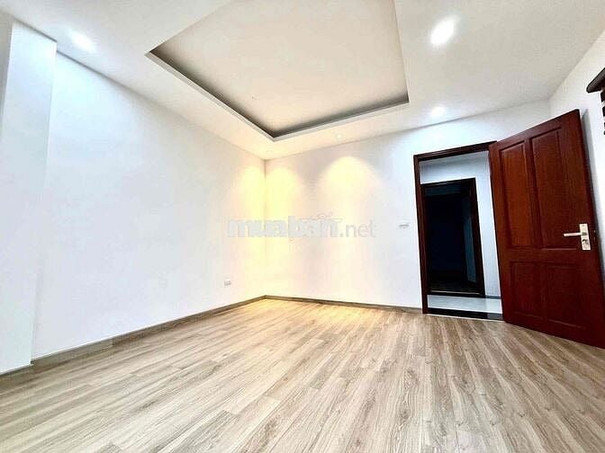 ĐÔNG NGẠC – 42M² – 5 TẦNG – GIÁ 12.6 TỶ – OTO VÀO NHÀ