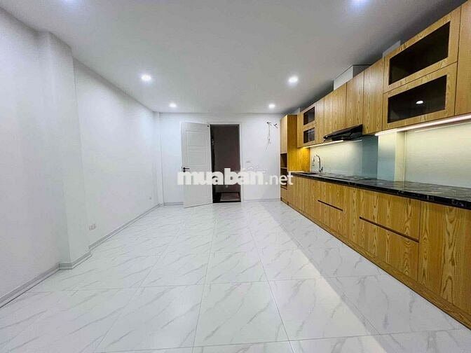 BÁN NHÀ XUÂN ĐỈNH 35m2 -6TẦNG THANG MÁY CHỈ HƠN 8 TỶ