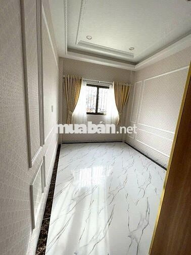 Bán nhà Phan Văn Trị đối diện Vincom 55m, 5 tầng BTCT, chân dài 18m.