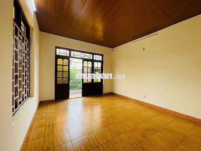 NHÀ 2 MẶT TIỀN NGANG 10M NGAY HỒ BÀU TRÀM