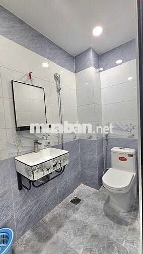 Nhà xinh giá tốt ,hẻm 5m , vị trí đẹp , Bình Tân