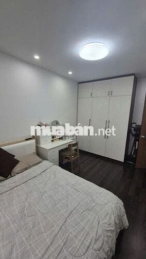 Cần bán gấp CH A14B2, KĐT Nam Trung Yên, 53m2, 2N,1WC, giá 5.48 tỷ