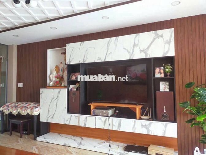 Bán nhà mt đường Huỳnh Văn Một, Tân Phú - nội thất cao cấp, giá 15 tỷ