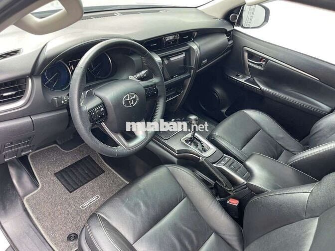 Fortuner 2021, 49 ngàn km,thơm mùi mới,sơn zin 95%