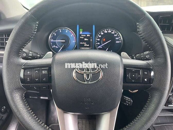 Fortuner 2021, 49 ngàn km,thơm mùi mới,sơn zin 95%