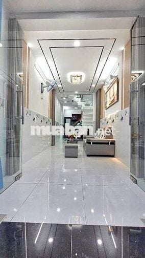 Nhà xinh giá tốt ,hẻm 5m , vị trí đẹp , Bình Tân