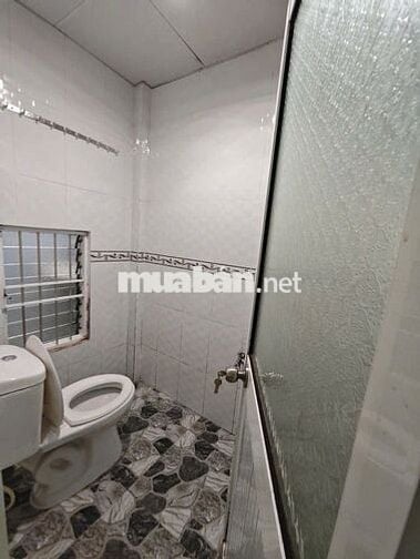 E cần Cho thuê nhà 3 triệu gần chợ Trà Nóc thuận lợi cho việc KD