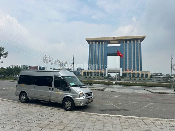 CƠ HỘI VÀNG: FORD TRANSIT 16 CHỖ BẢN LUXURY – CHUYÊN ĐƯA ĐÓN CÔNG TY N