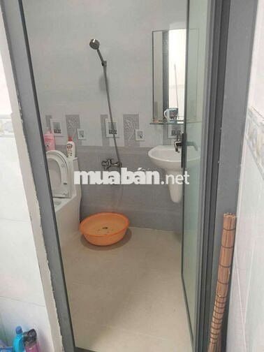 NHÀ 1TRỆT 2LẦU 5X16M 4PN 4WC HẺM OTO GẦN CHỢ THỦ ĐỨC GIÁ CHỈ 12TR