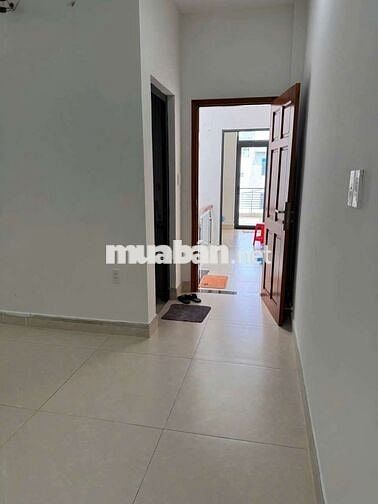 NHÀ 1TRỆT 2LẦU 5X16M 4PN 4WC HẺM OTO GẦN CHỢ THỦ ĐỨC GIÁ CHỈ 12TR