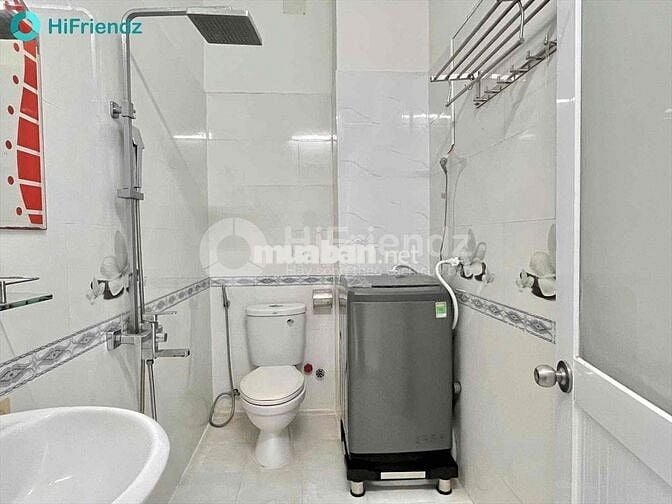 căn hộ 1 phòng ngủ cao cấp giá rẻ có máy giặt riêng ở Tân Quy