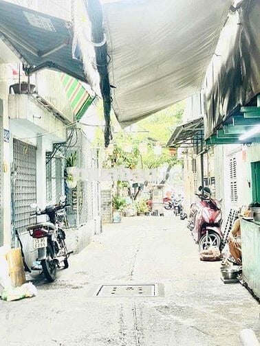 🏡 Hoàng Diệu Q4 - Nhà Cũ Hoàn Công Đủ Thích Hợp Cải Tạo Mới 🏡