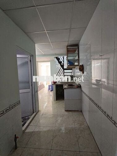 E cần Cho thuê nhà 3 triệu gần chợ Trà Nóc thuận lợi cho việc KD