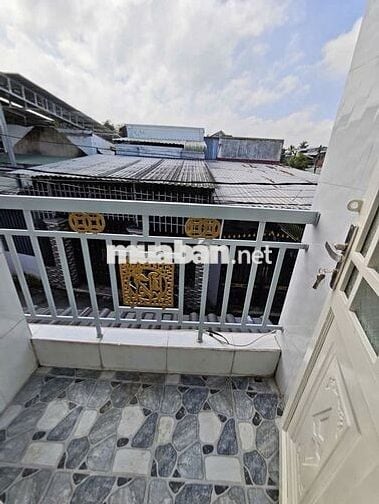 E cần Cho thuê nhà 3 triệu gần chợ Trà Nóc thuận lợi cho việc KD