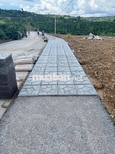 BÁN ĐẤT 1000m2 giá 760trieu đã lên thổ cư