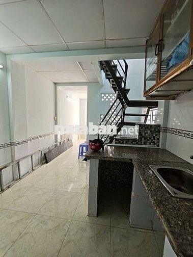 E cần Cho thuê nhà 3 triệu gần chợ Trà Nóc thuận lợi cho việc KD