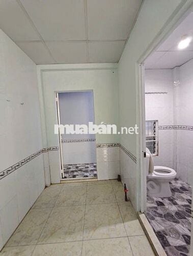 E cần Cho thuê nhà 3 triệu gần chợ Trà Nóc thuận lợi cho việc KD