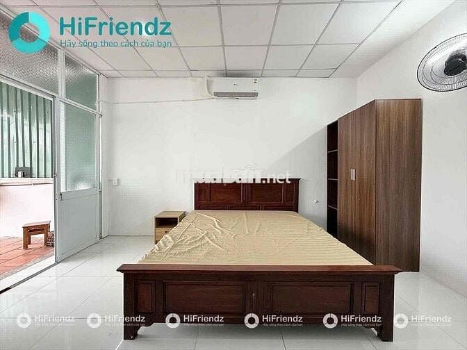 CHO THUÊ PHÒNG CÓ BAN CÔNG SIÊU RỘNG TÁCH BẾP ĐẦY ĐỦ NỘI THẤT MỚI XÂY