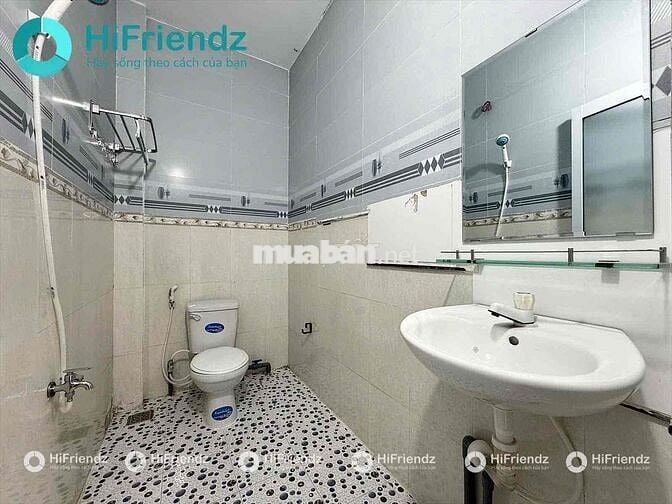 CHO THUÊ PHÒNG CÓ BAN CÔNG SIÊU RỘNG TÁCH BẾP ĐẦY ĐỦ NỘI THẤT MỚI XÂY