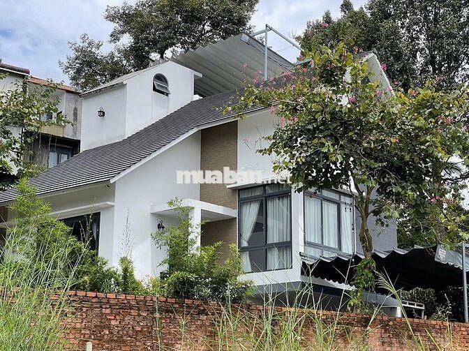 Nhà thiết kế hiện đại hẻm Trần Quốc Toản - Phường B'LAO - TP.Bảo Lộc