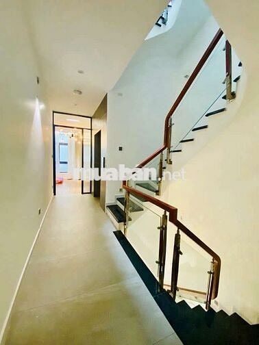 55m2 ngang 4,6m HXH tận nhà Nguyễn Tiểu La Q10 5 tầng 12PN DT 30tr/th