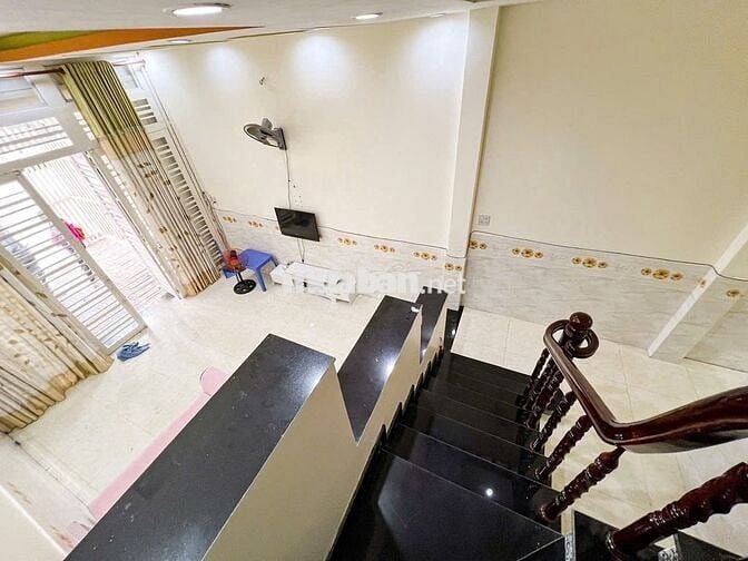 NHÀ 1 LẦU KHU 5 SAO FIVE STAR - CẦU TRÀM - GIÁ 1TY700 - SỔ RIÊNG -