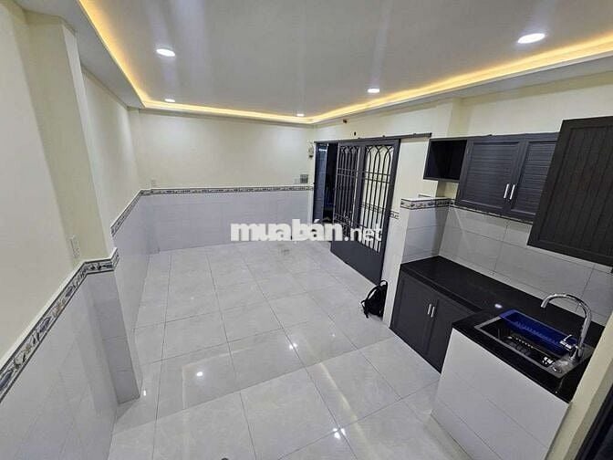 Nhà nhỏ xinh giá tốt , trung tâm Q6 , Nguyễn Văn Luông nhỉnh 2 đồng