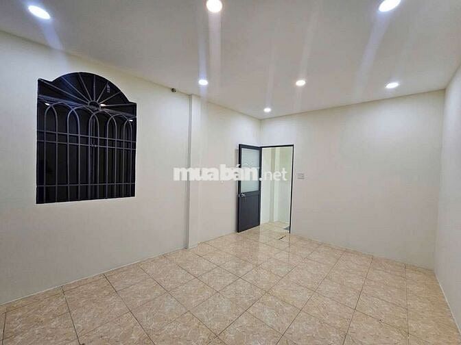Nhà nhỏ xinh giá tốt , trung tâm Q6 , Nguyễn Văn Luông nhỉnh 2 đồng