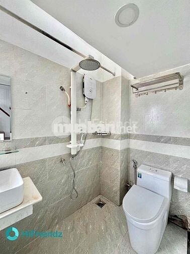 Căn Duplex , có bancol rộng thoáng Giá rẻ, ngay Cầu Phú Mỹ Quận 7