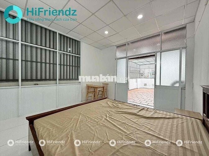 CHO THUÊ PHÒNG CÓ BAN CÔNG SIÊU RỘNG TÁCH BẾP ĐẦY ĐỦ NỘI THẤT MỚI XÂY