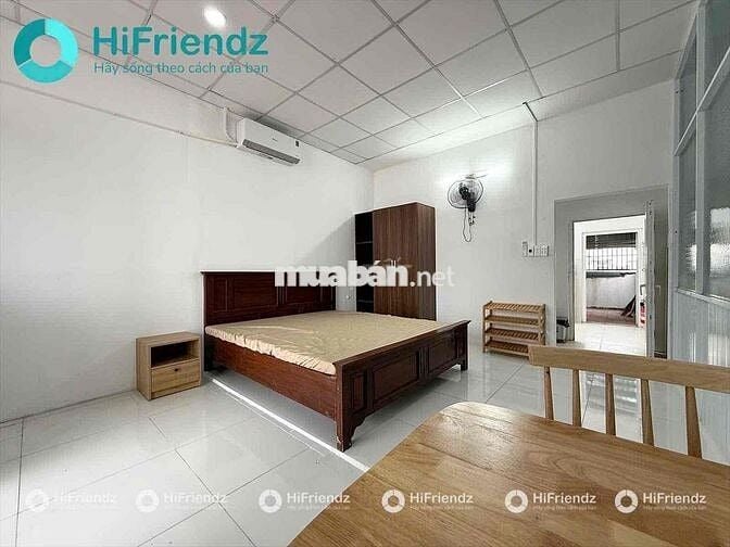 CHO THUÊ PHÒNG CÓ BAN CÔNG SIÊU RỘNG TÁCH BẾP ĐẦY ĐỦ NỘI THẤT MỚI XÂY