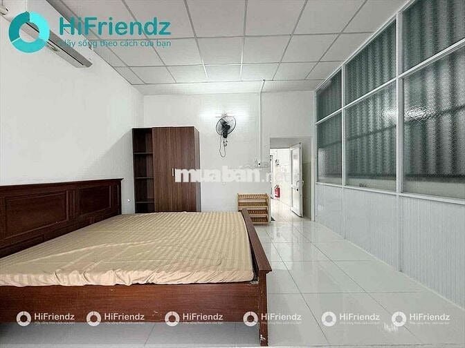 CHO THUÊ PHÒNG CÓ BAN CÔNG SIÊU RỘNG TÁCH BẾP ĐẦY ĐỦ NỘI THẤT MỚI XÂY