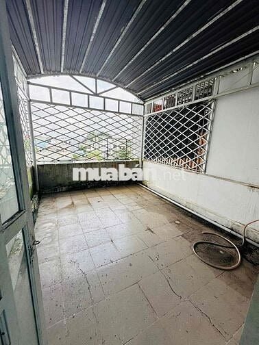 Bán Nhà 4x15. trệt 3 lầu sân thượng. 4 phòng. chỉ 4.65t