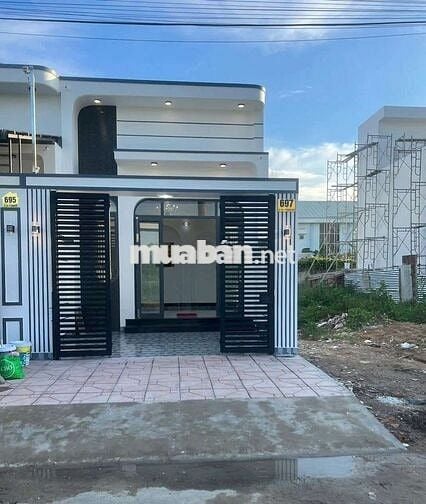 Nhà đẹp mới xây Khu Hoàng Hảo - Phường Thanh Đức - Vĩnh Long