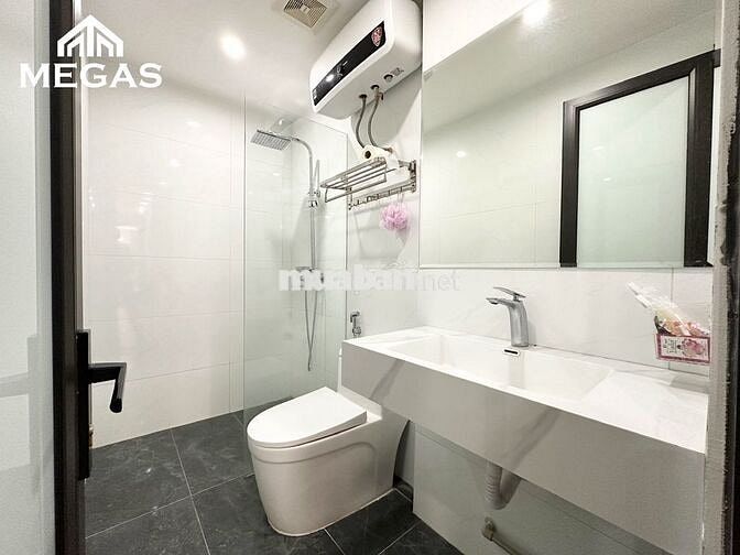 CĂN HỘ STUDIO BAN CÔNG CỬA SỔ THOÁNG FULL ĐỒ NGAY TRÍCH SÀI, HỒ TÂY