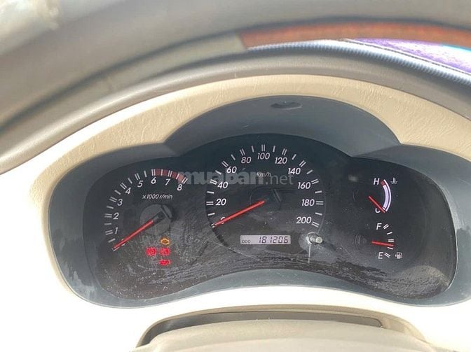 -Innova đời đầu tiên 2006 đi 180 ngàn km xe biển trắng Đăng Ký TPHCM..