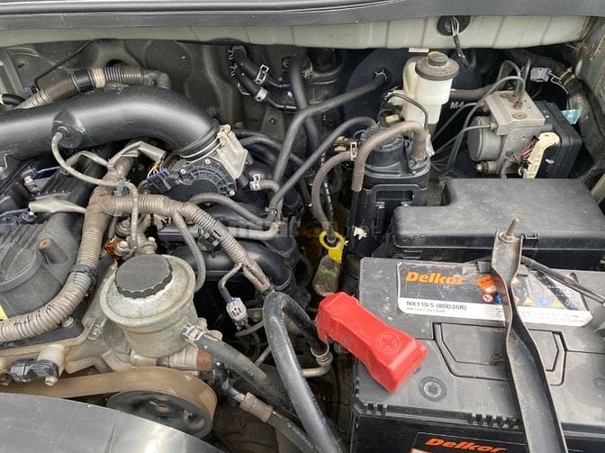 -Innova đời đầu tiên 2006 đi 180 ngàn km xe biển trắng Đăng Ký TPHCM..