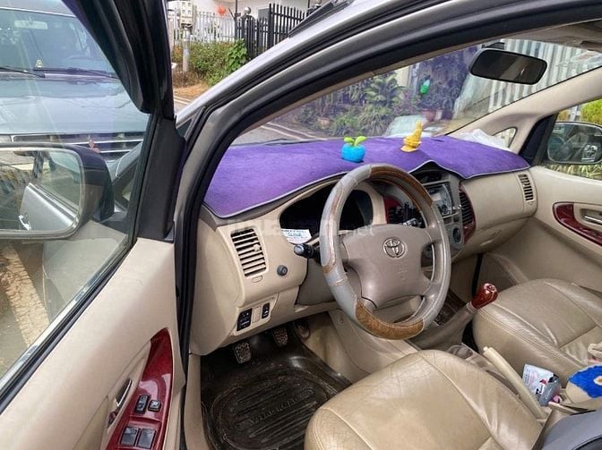 -Innova đời đầu tiên 2006 đi 180 ngàn km xe biển trắng Đăng Ký TPHCM..