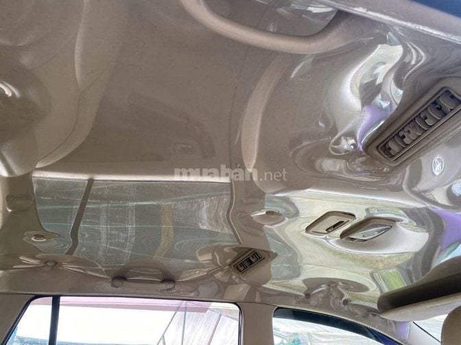 -Innova đời đầu tiên 2006 đi 180 ngàn km xe biển trắng Đăng Ký TPHCM..