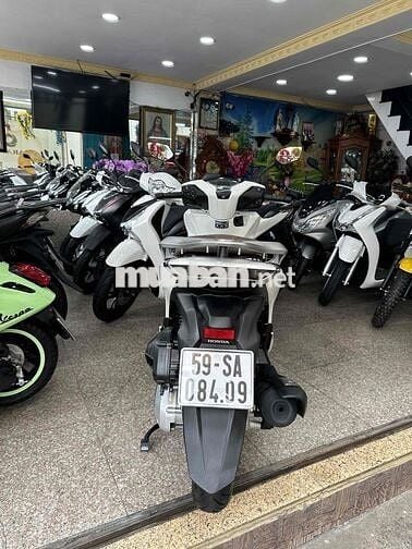 SH 125i ABS + HSTC 2023 Trắng BSTP Chính Chủ