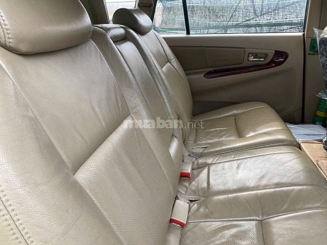 -Innova đời đầu tiên 2006 đi 180 ngàn km xe biển trắng Đăng Ký TPHCM..