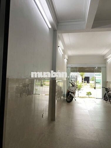 Cho thuê tầng 1 để kinh doanh, mặt đường đôi mới mở phố Đức Giang