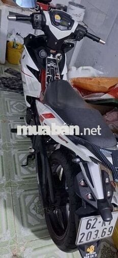 Xe côn tay Yamaha Exciter trắng đỏ đã qua sử dụng