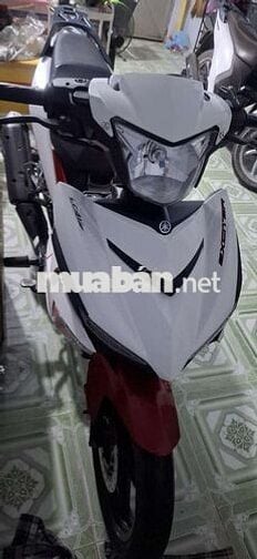Xe côn tay Yamaha Exciter trắng đỏ đã qua sử dụng