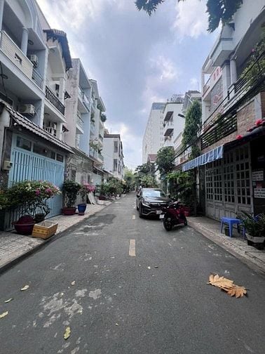 ⭐️Nhà 3 Lầu DT:4x18m hẻm 10m Cao cấp Phạm Văn Chiều P14, Q.Gò Vấp.